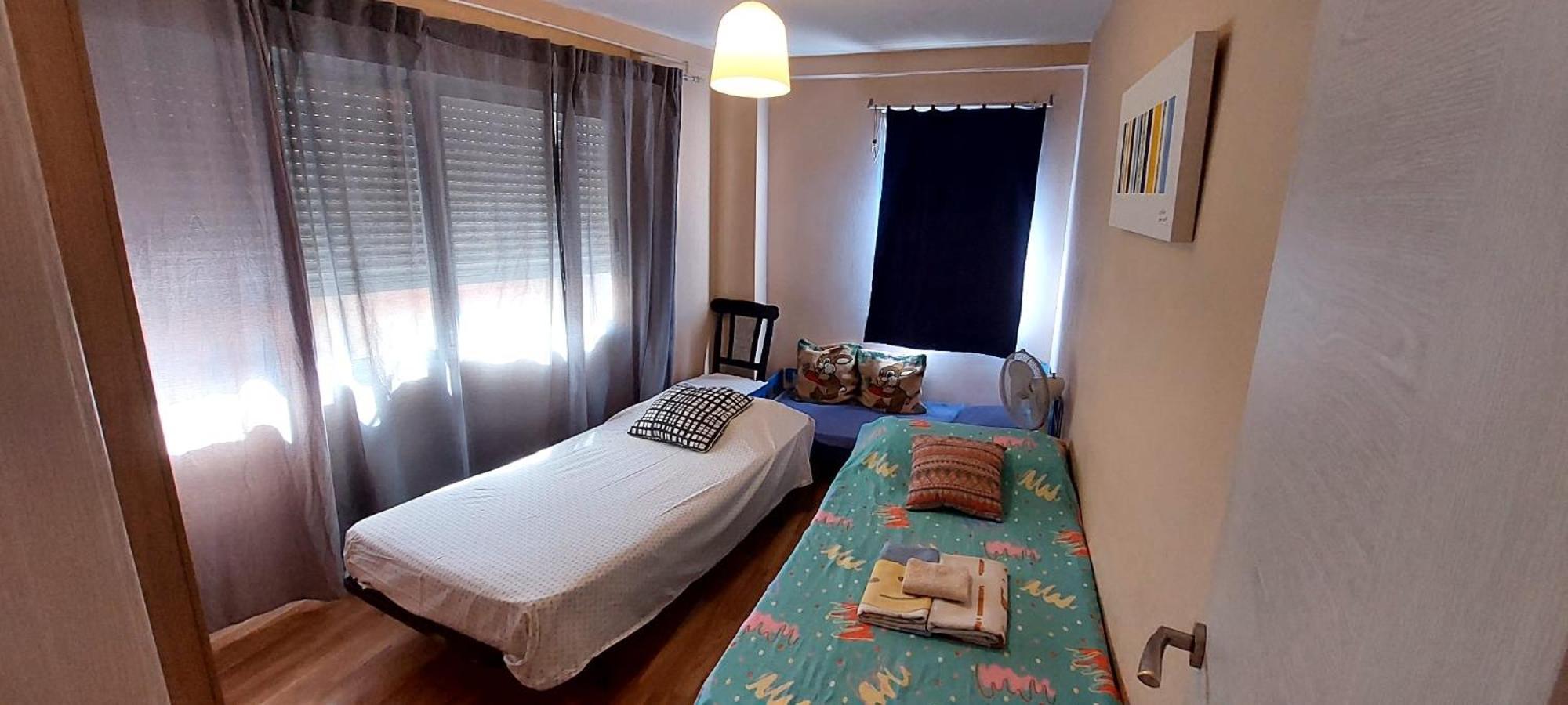 Apartamentos Con Patio Alicante Bagian luar foto