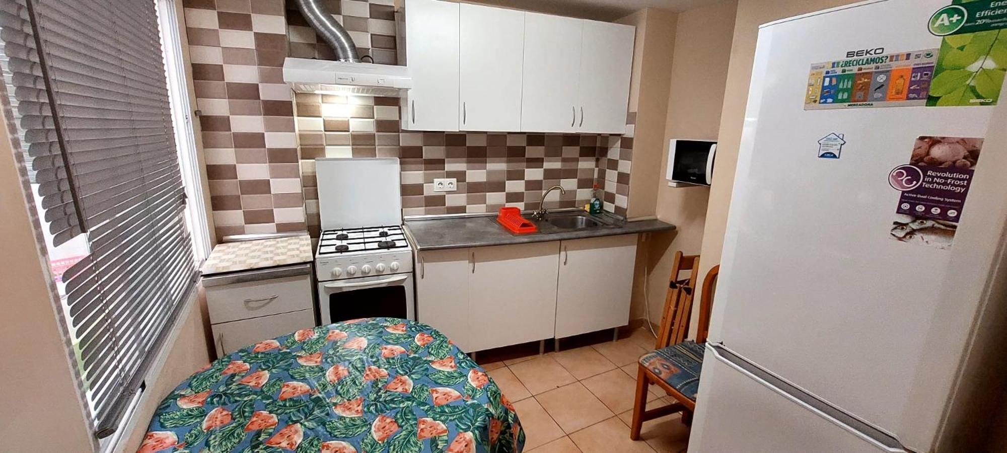 Apartamentos Con Patio Alicante Bagian luar foto